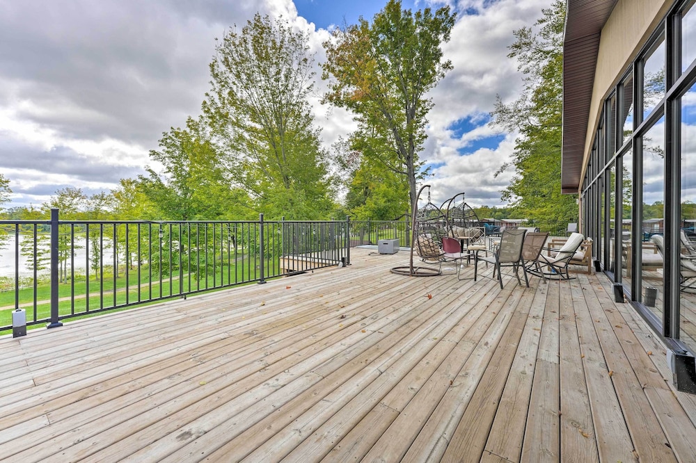 Cassopolis Cabin w/ Lake & Fishing Access!
