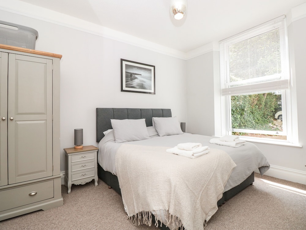 Flat 1 Byfield