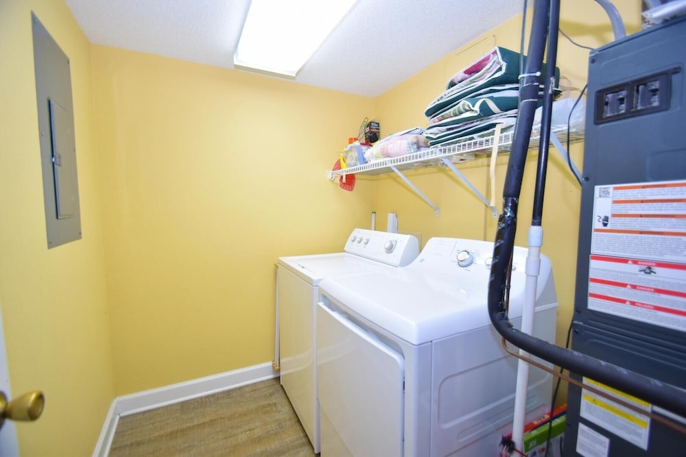 Salty Sands I 101 3 Bedroom Home by RedAwning view 3