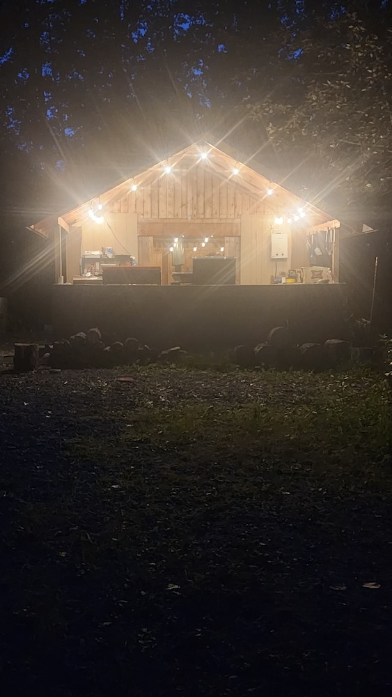 Alaska River Pirates Cabins