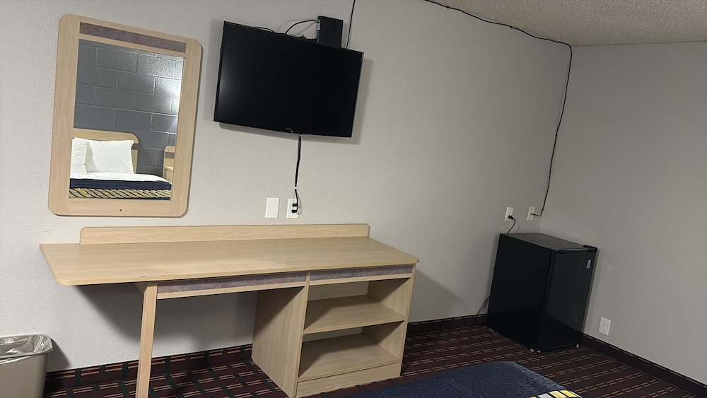 Sage & Sand Motel view 5