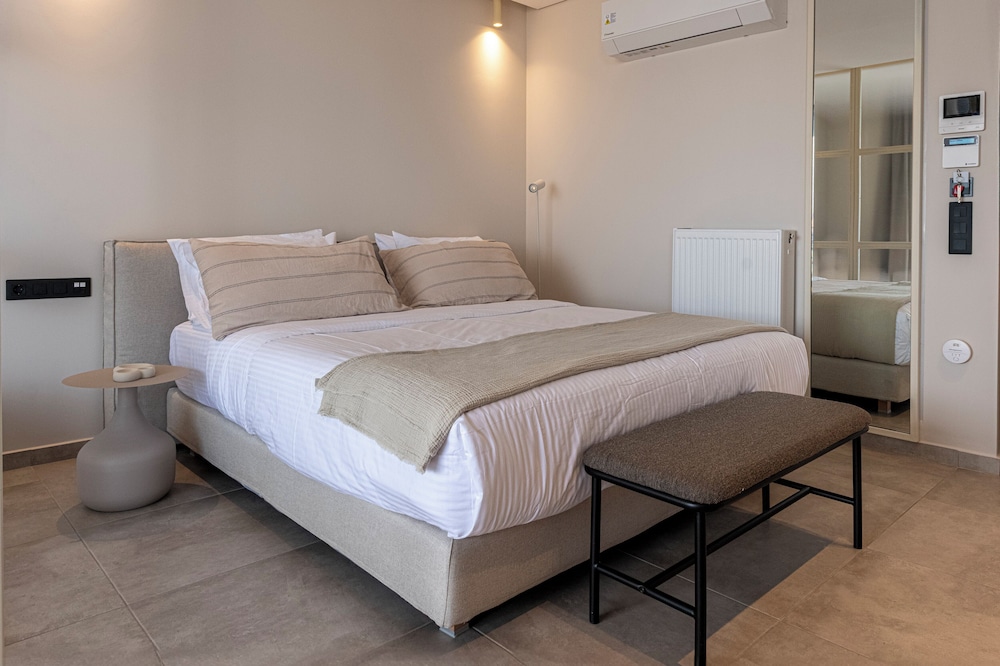 Phaedrus Living Athens Luxury Residences Sunstone