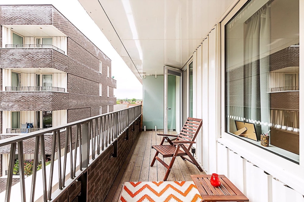 Modern 2-bed Flat With Terraces in Leyton