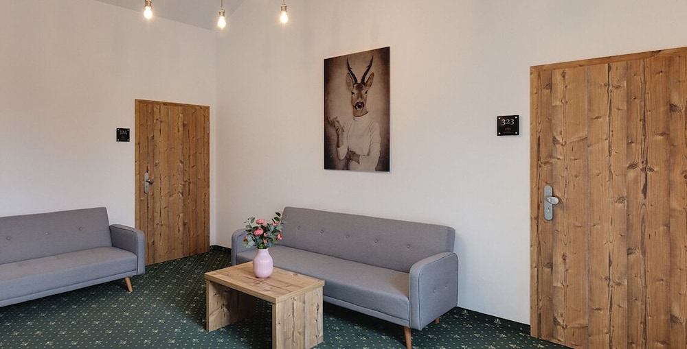 Landhotel Edelfinger Hof - Property Image 8