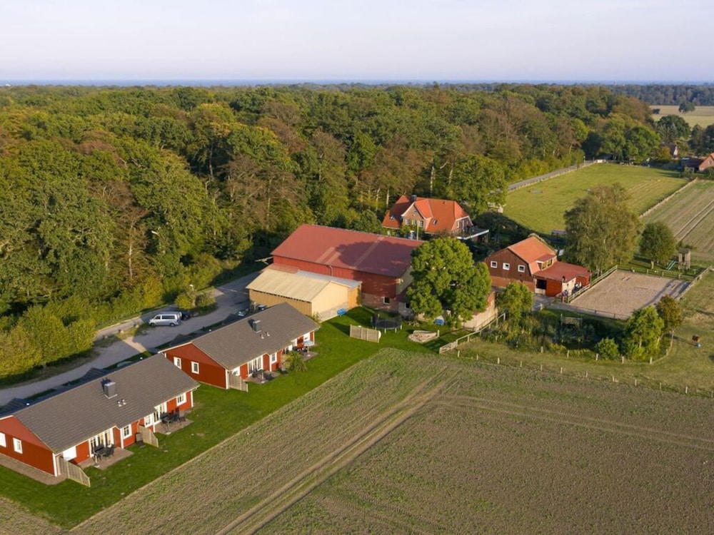 Siems Modern Retreat