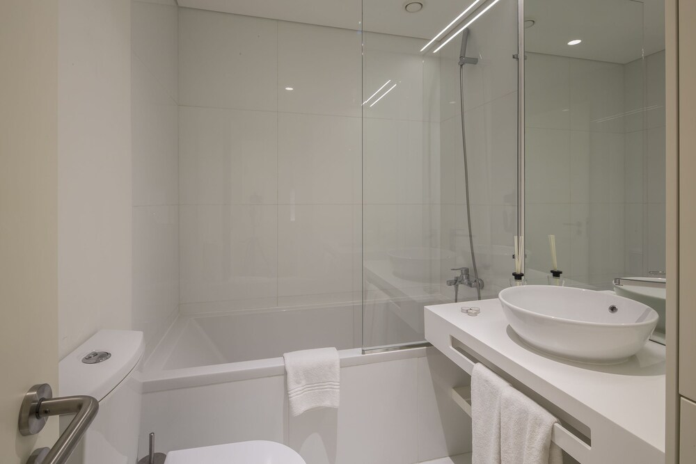 Baixa Apartments by linc