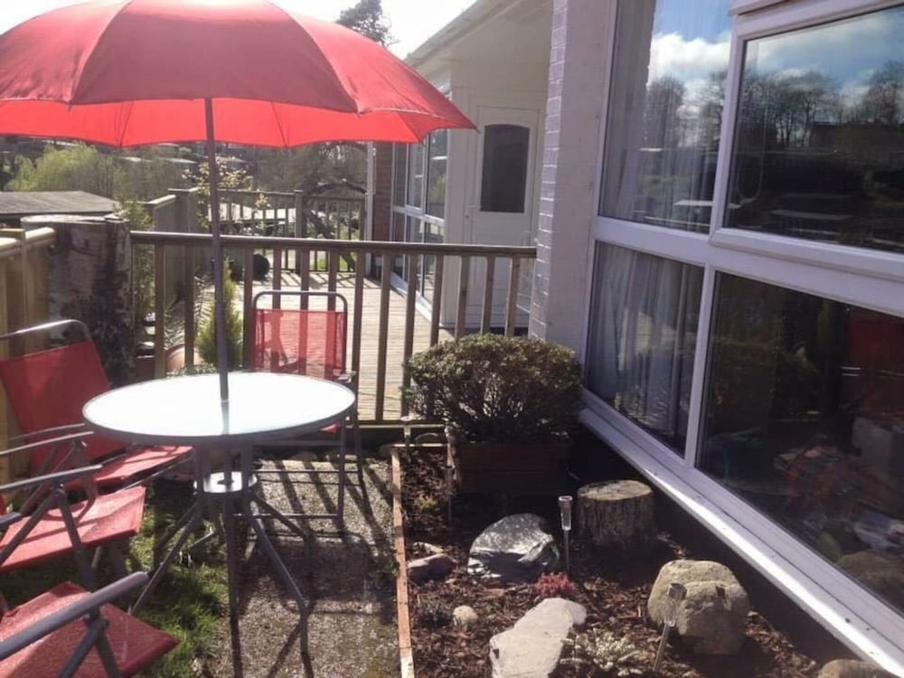 Upper Lake Chalet , Dog and Pet Friendly view 5
