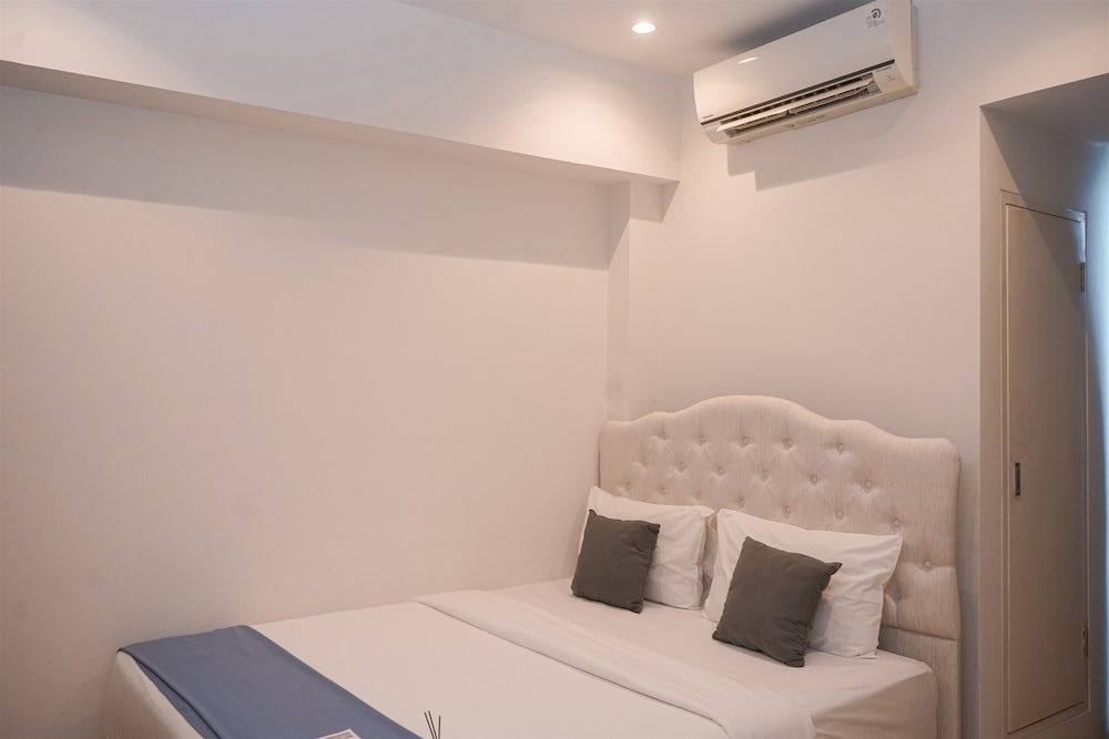 Comfy And Minimalist 1Br Apartment Branz Bsd City