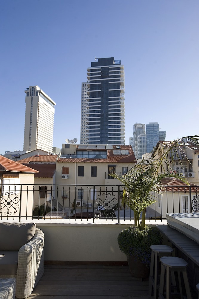 Molcho Neve Tzedek