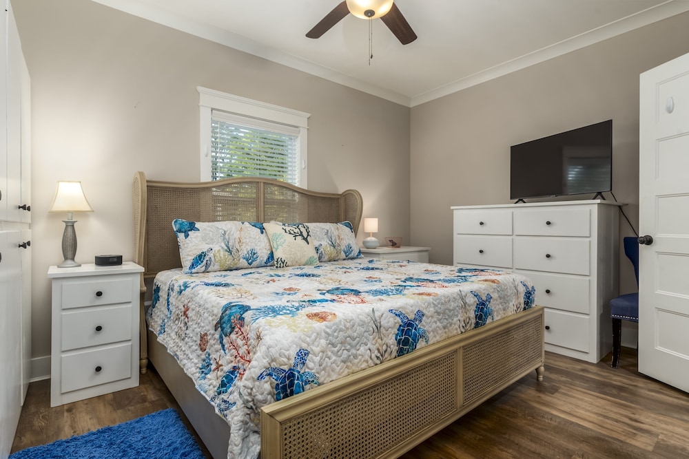Bienville Bungalow - 304 Bienville Blvd 2 Bedroom Home