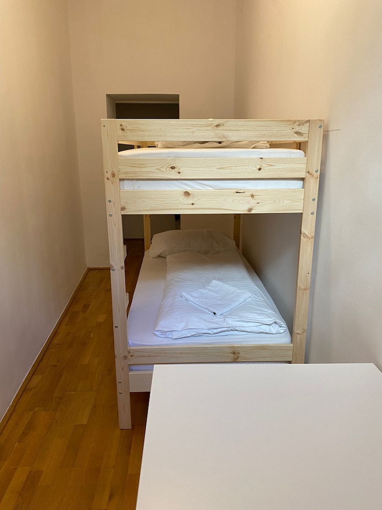 Comfortable 3BR Apartment Belvedere Area