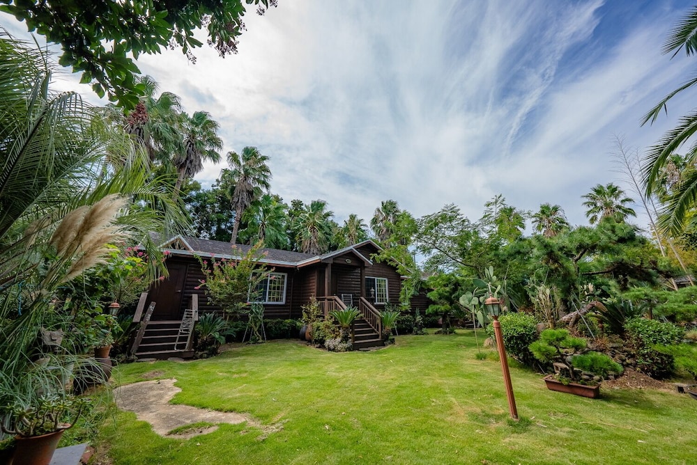 Valley Log Pension