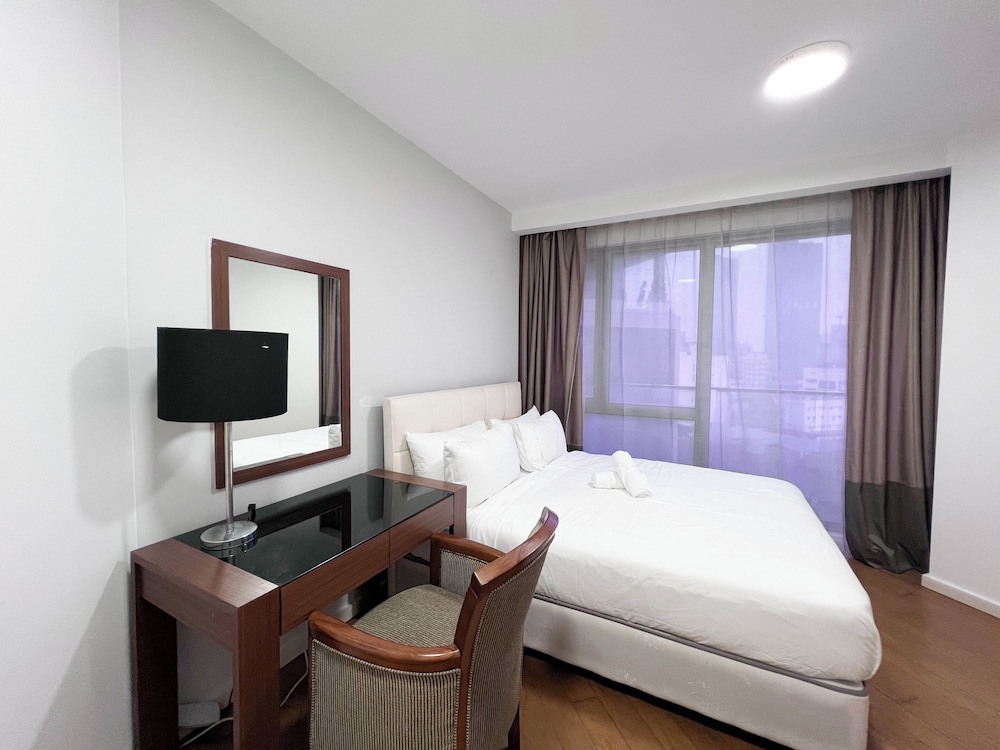 Bintang Fairlane by Manhattan Group