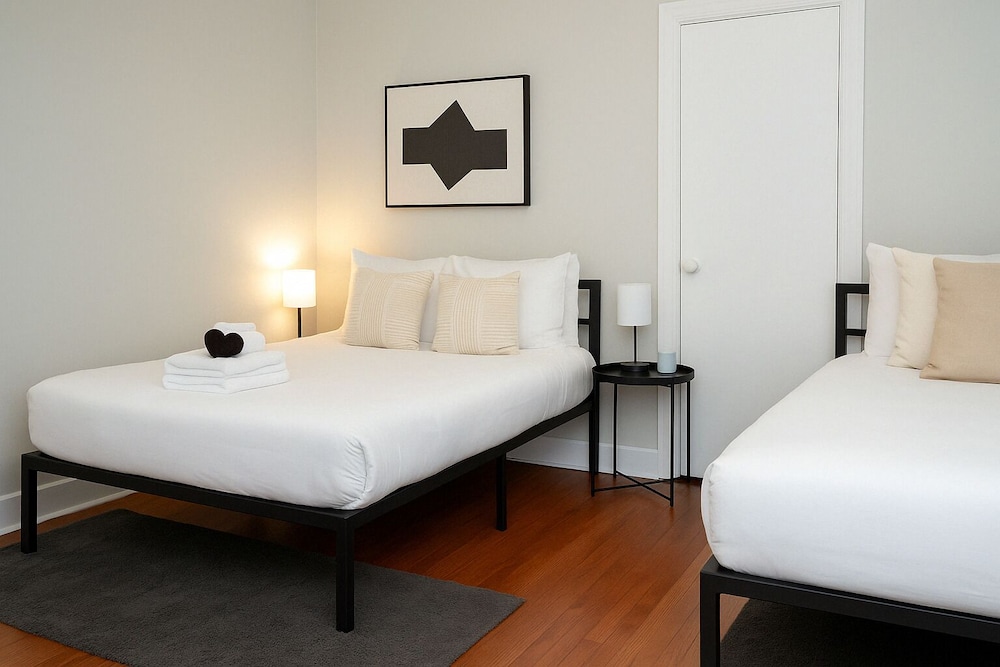 Cozy 3BR - Hyde Park 1004
