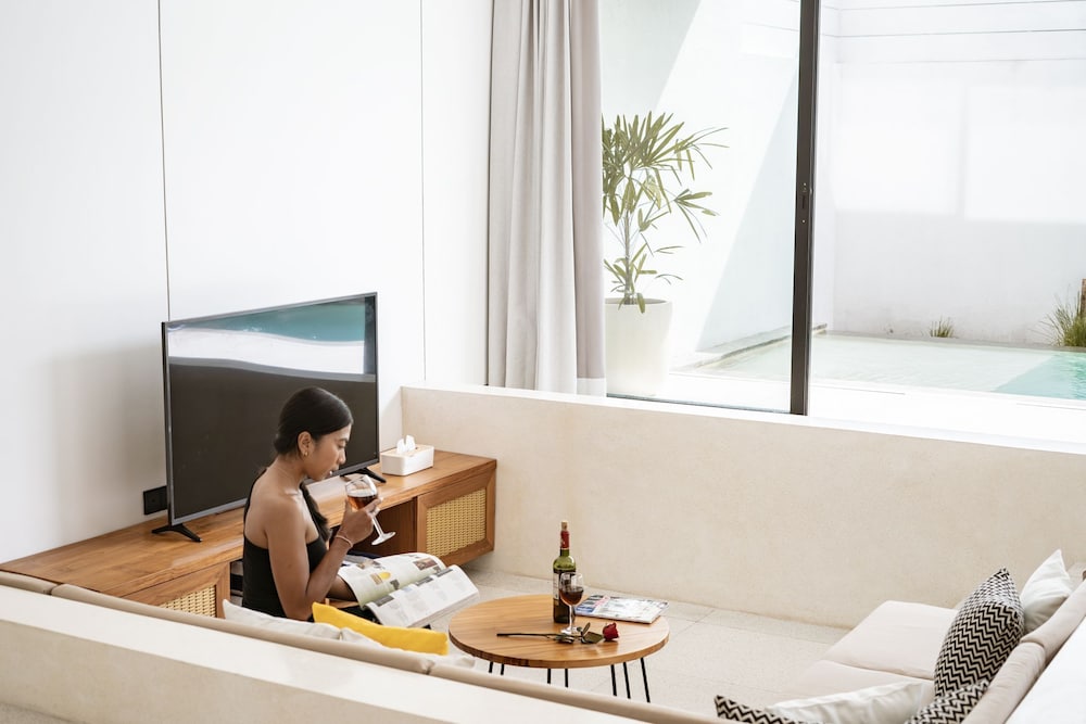 RHYS Villa Pererenan