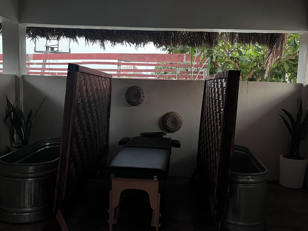 B. Home Resort and Spa
