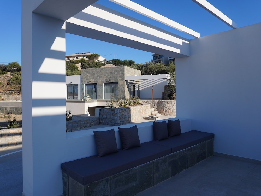 Avli Luxury Villas