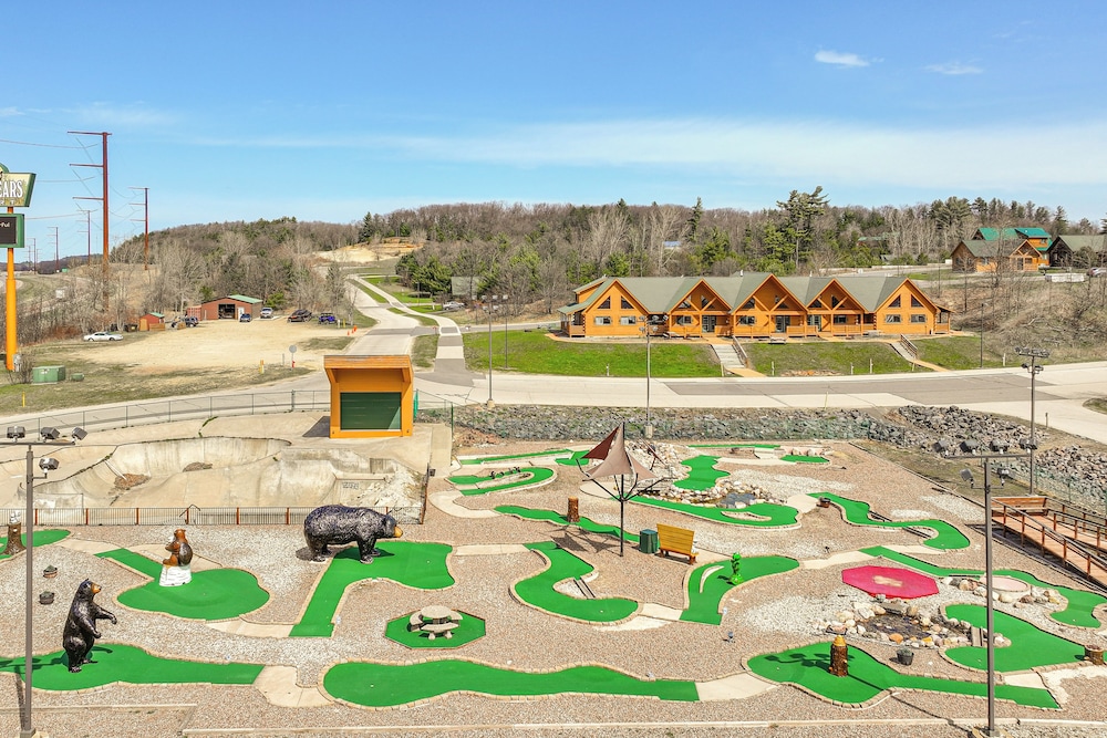 Three Bears Resort Home w/ Perks + Outdoor Spots!