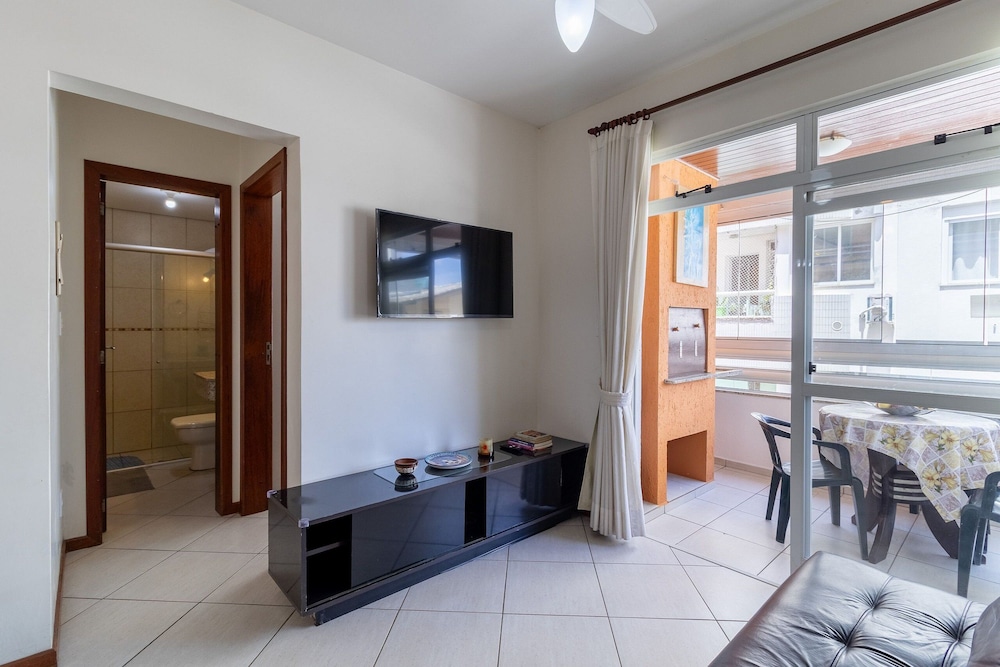 Beautiful apt 2 Minutes From Canas Beach Rsa025