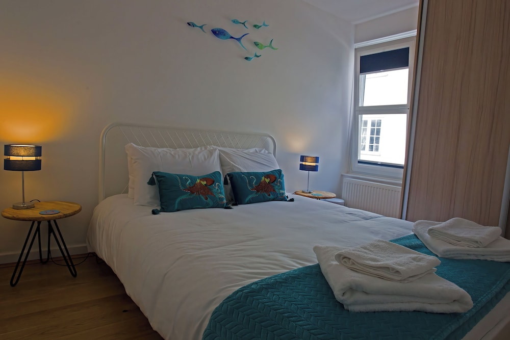 Harbour Retreat