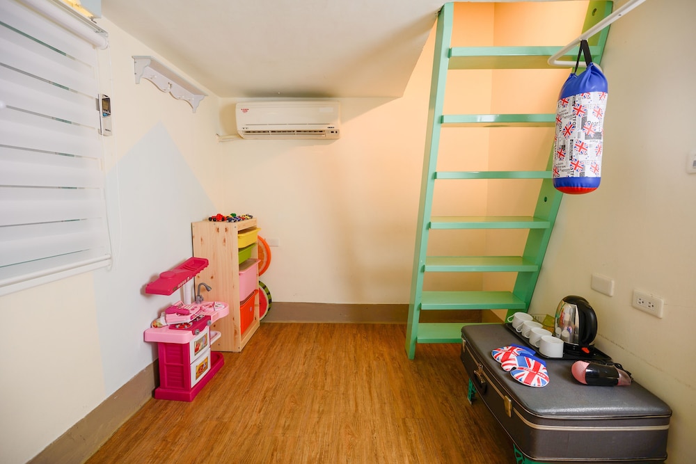 Rabbit house hotel