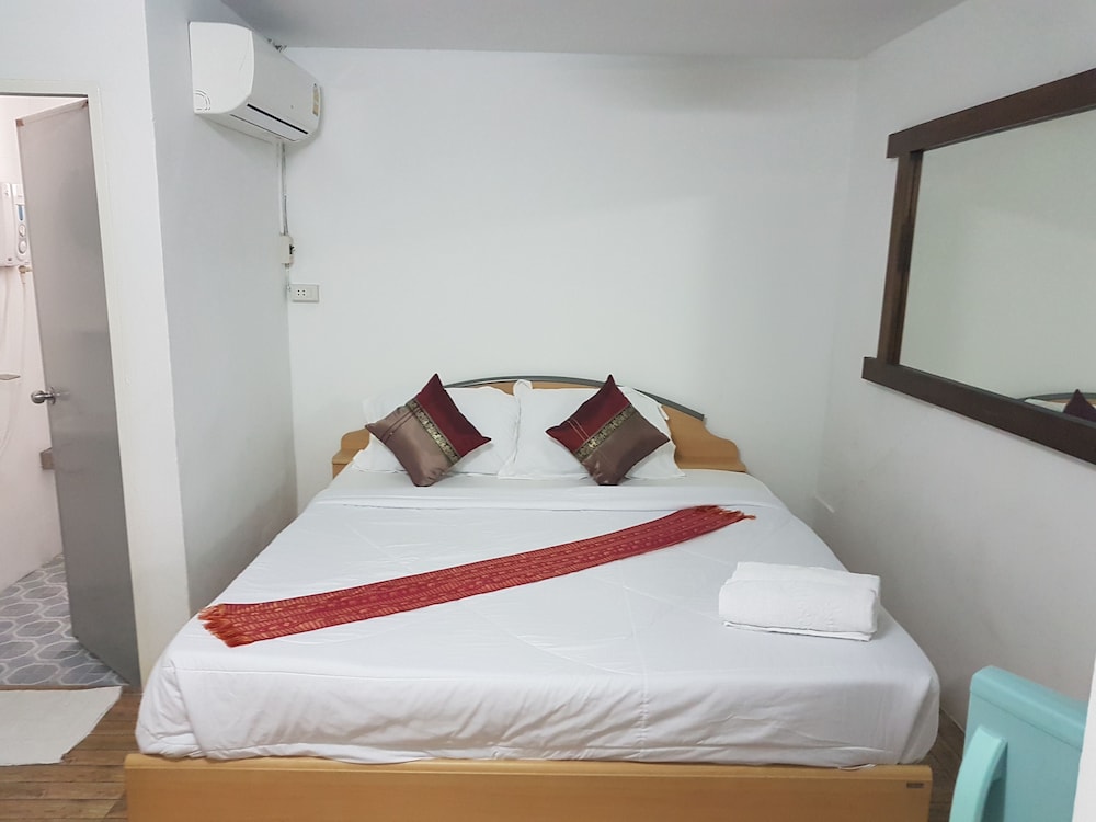 Chaam Guesthouse