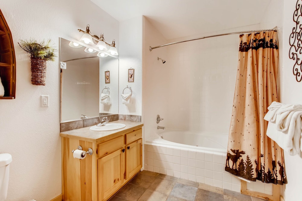 Estes Park Condos - Property Image 267