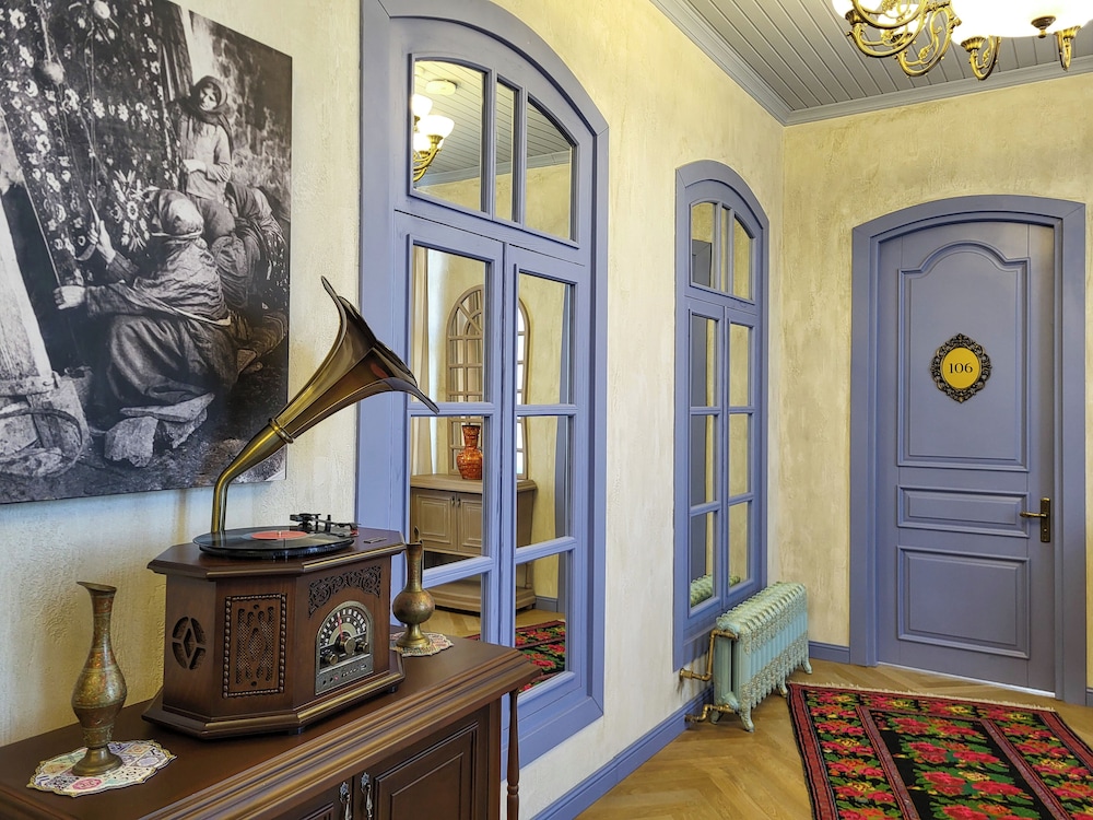 Yasemen Hotel