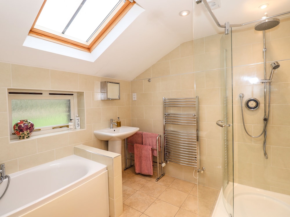 The Garden Suite at Fiddler Hall Barn