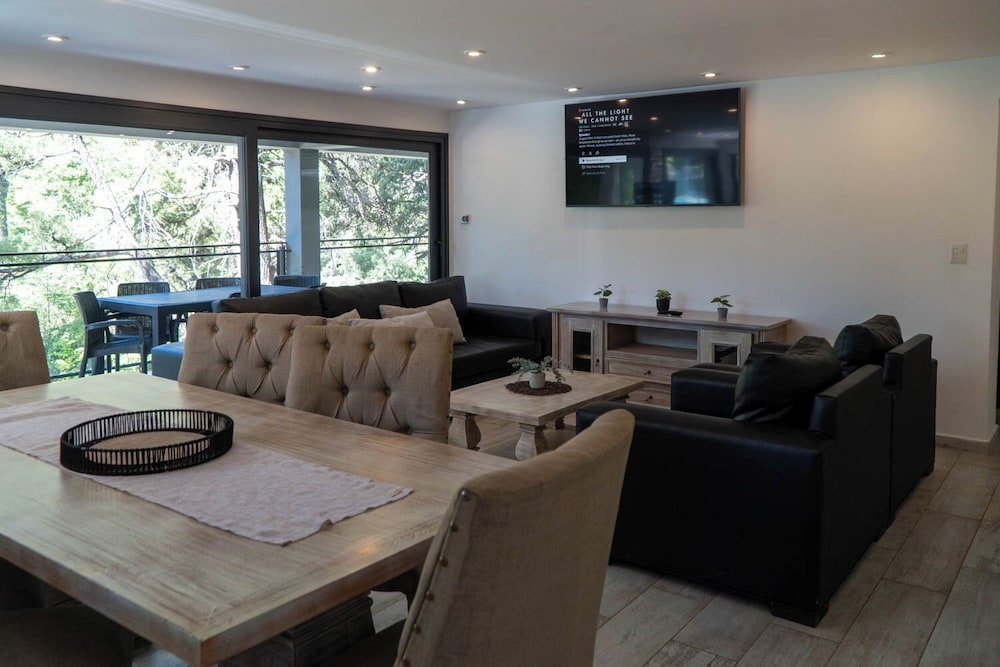 Rotui Luxury Village