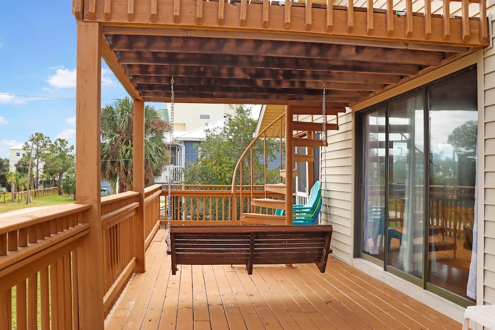 Blue Moon Cottage