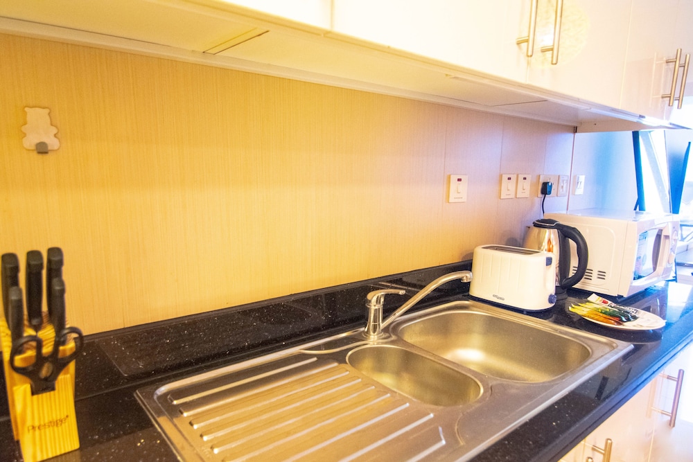 Lux BnB Park Towers Stylsih Studio
