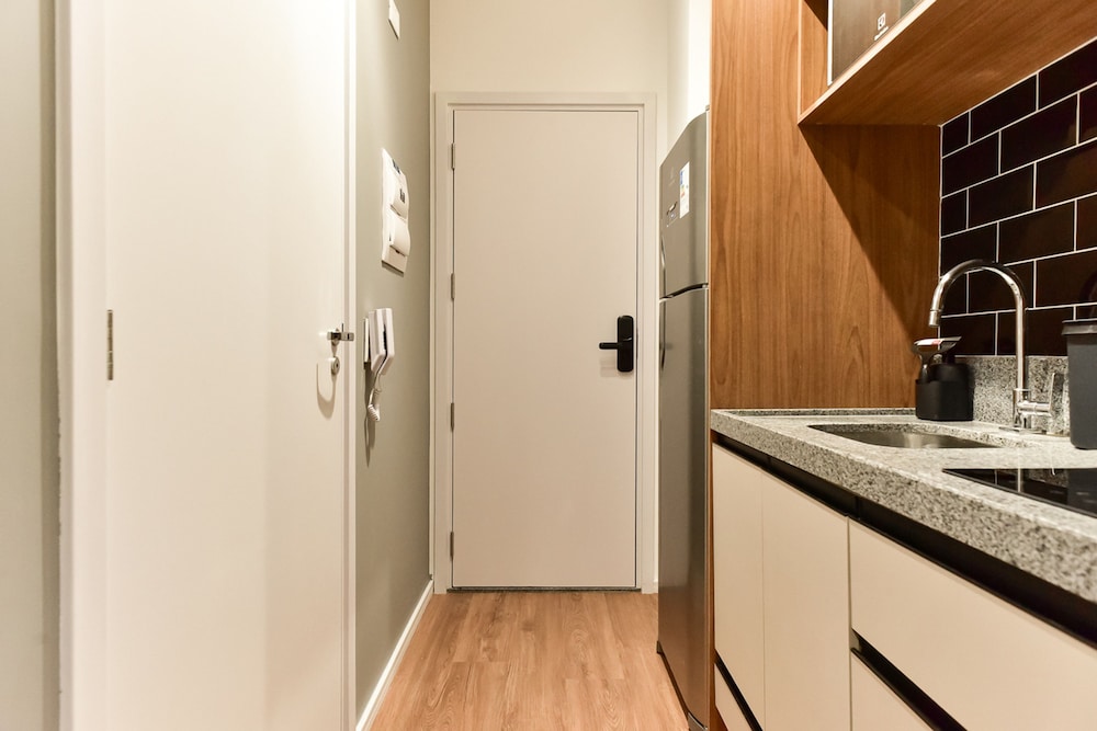 Studio Moderno c Academia a 800m do Metr Brooklin