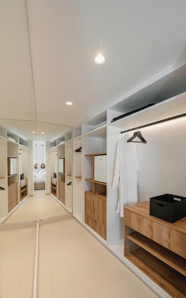 Elia Cove Luxury Villa II
