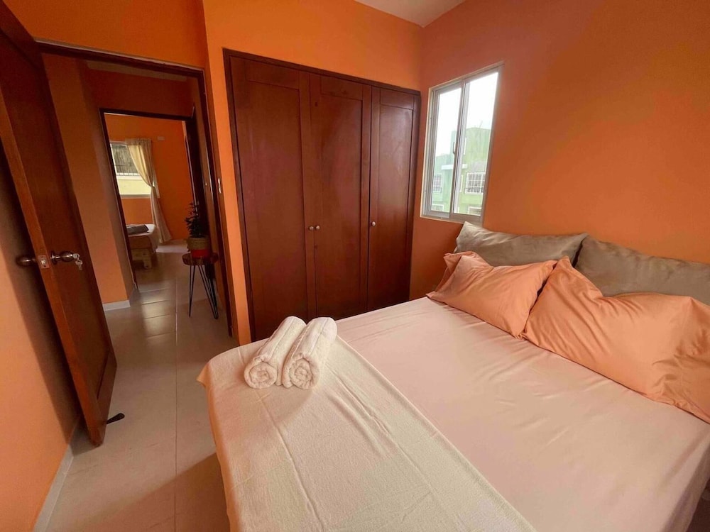 Casa Durazno - Beautiful 3 Bed in Santo Domingo view 2