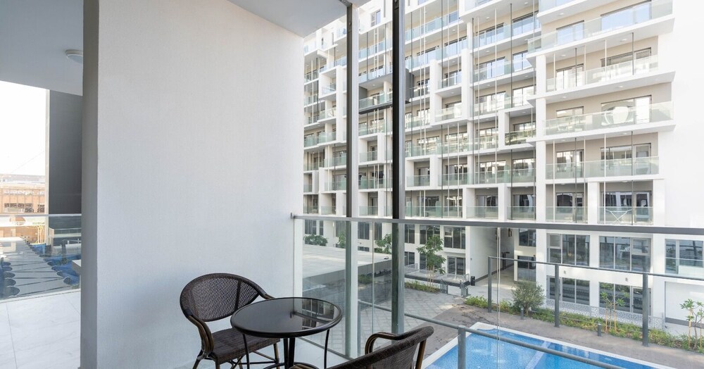 Modern Studio in Oasis -607