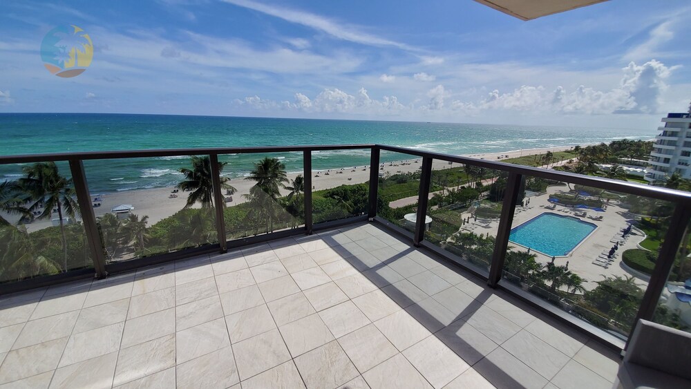 Presidential Royale Direct Oceanfront Brand NEW Apartment - 1001