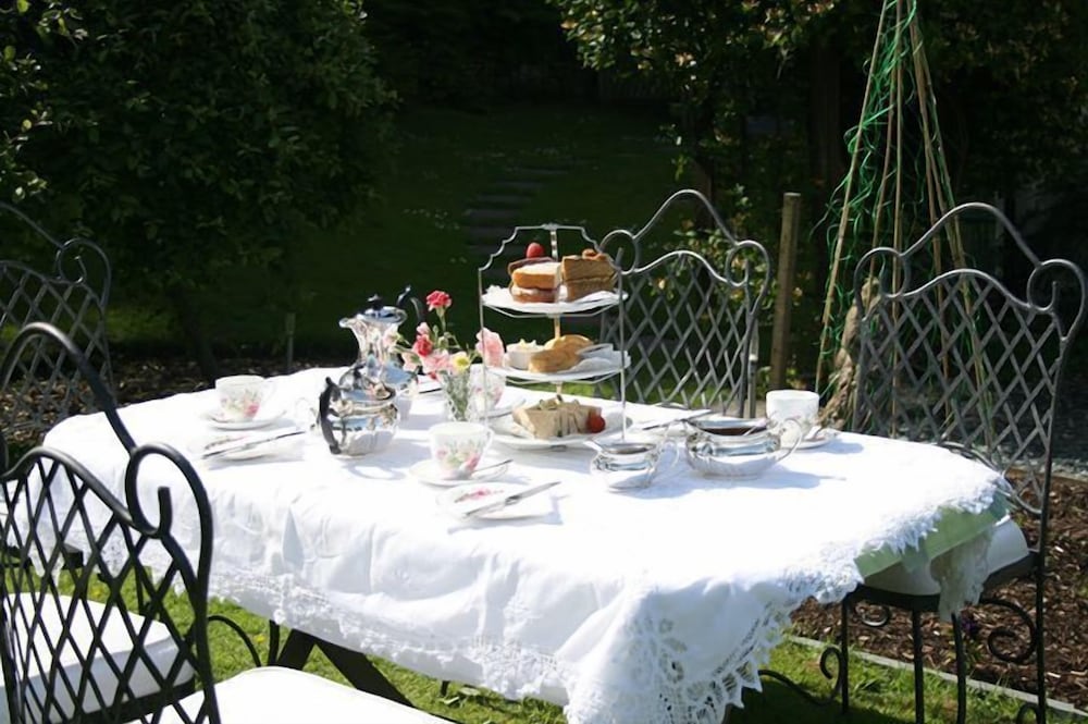 School House Cottage B&B