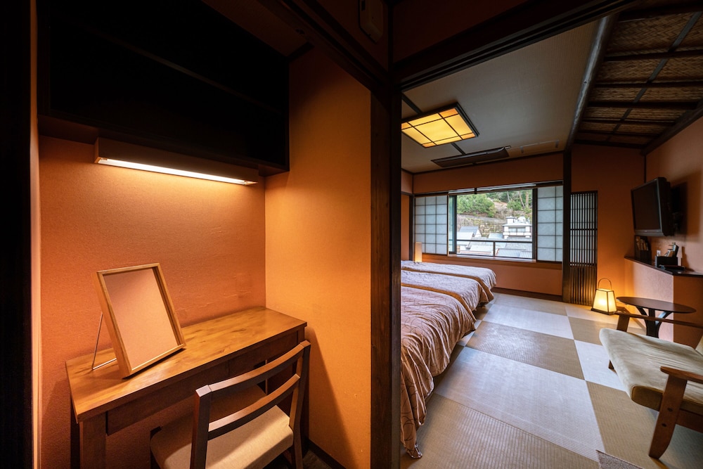 Miyajima Kinsuikan