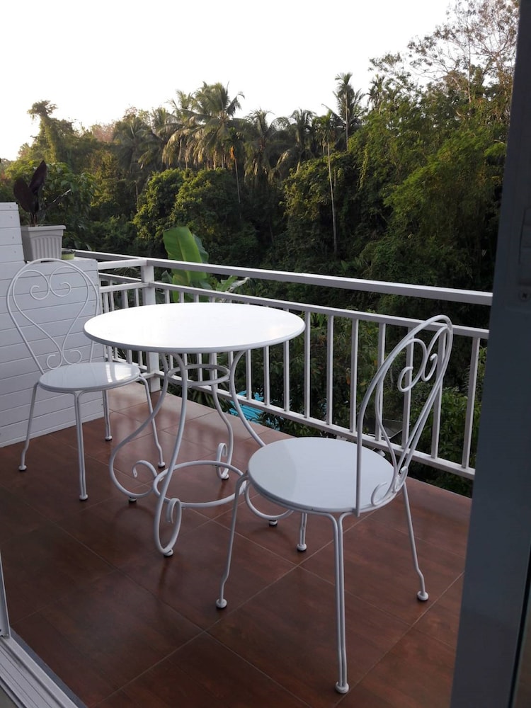 Ban Kiangnam Resort