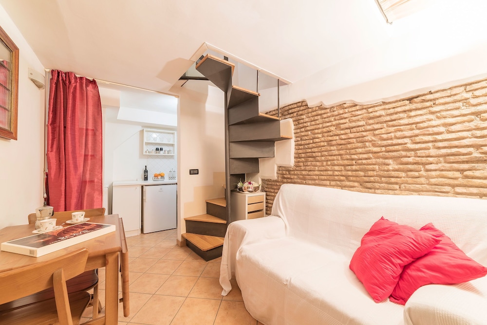 Sweet Suite near Pantheon