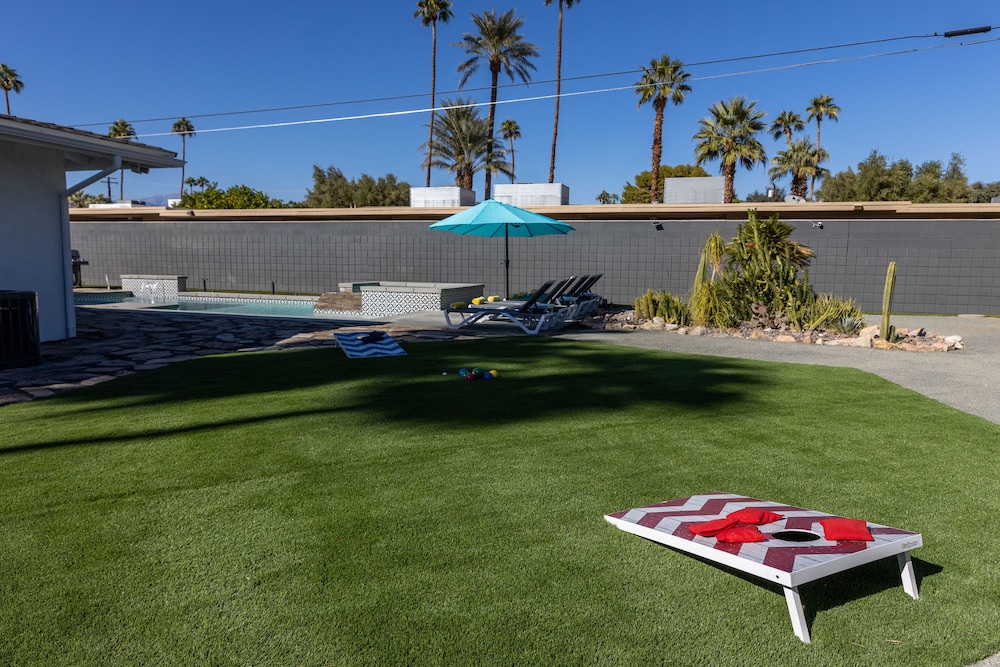 Palm Springs Vacations - Desert Xscape - Property Image 17