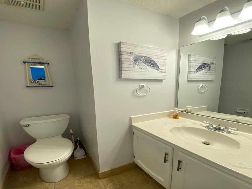 Cape Coddages Ii 2 Bedroom Condo by RedAwning