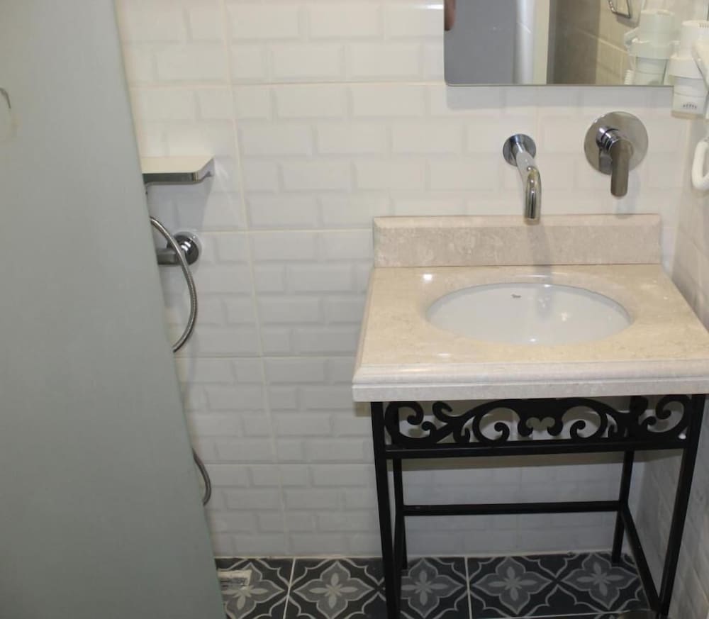 Good Night Otel İstanbul - Image 38