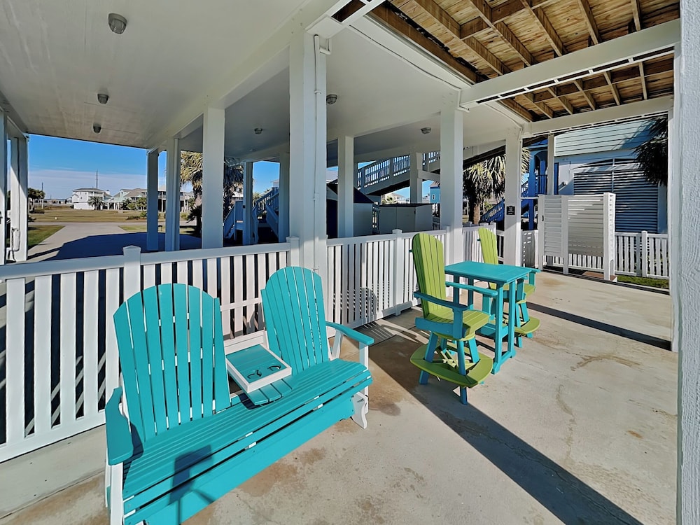 Sanctuary by the Sea by Ryson Vacation Rentals