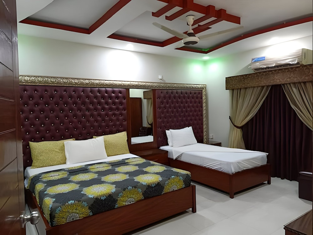 Lavish Inn Guest House
