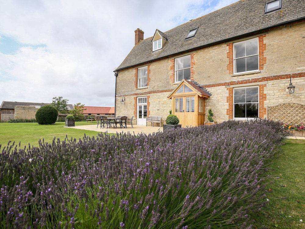 Shifford Manor Farm