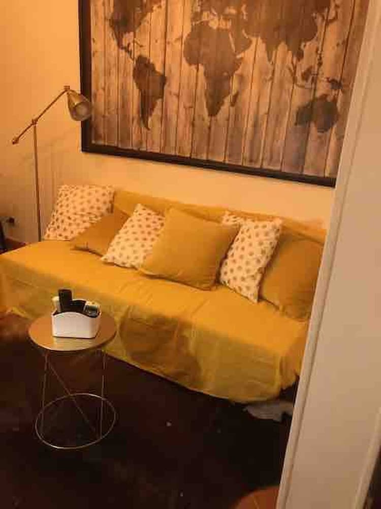 Cozy Monti Retreat in Heart of Rome - 38m2