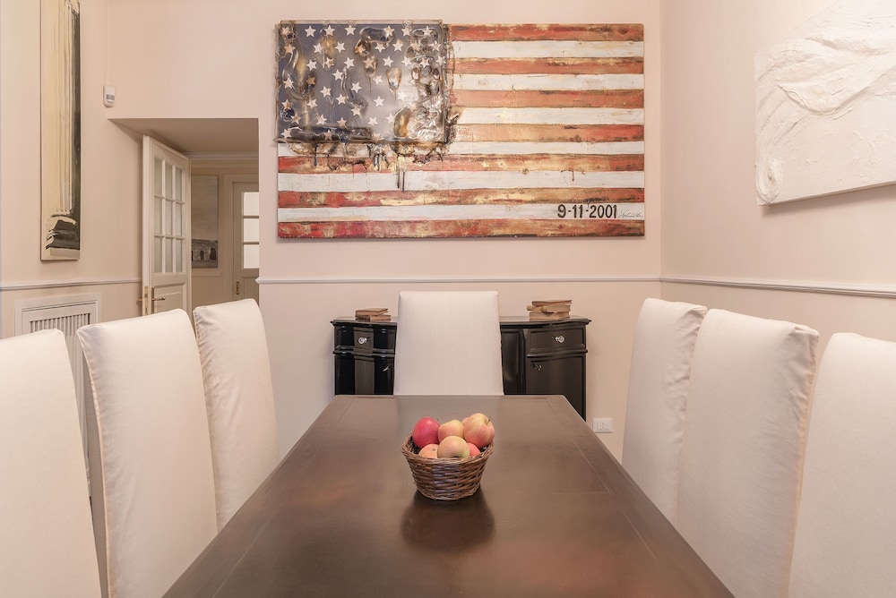 Mazzini Stylish 6 Pax Apartment