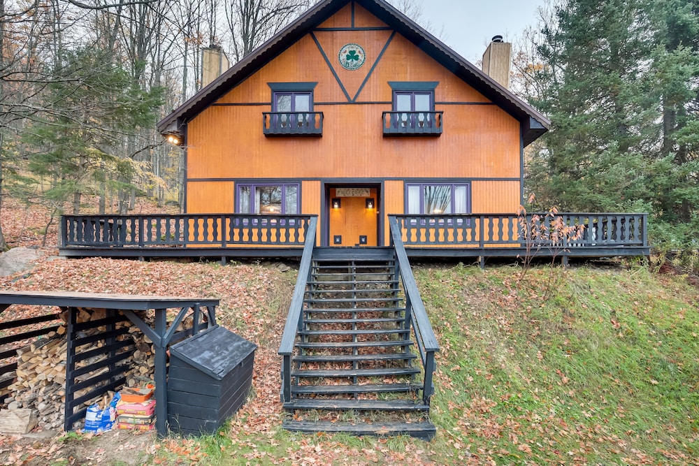 'buckhorn' - Slopeside Iron River Cabin w/ Sauna view 2